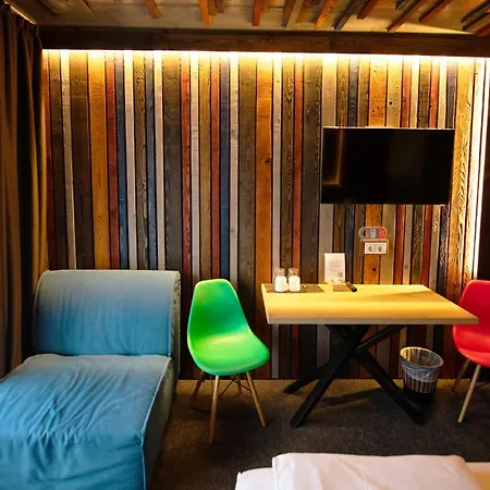 Loft & Hotel 3*
