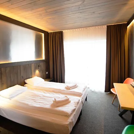 Hotel Loft & 3*
