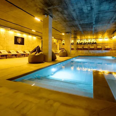 Loft & Hotel 3*