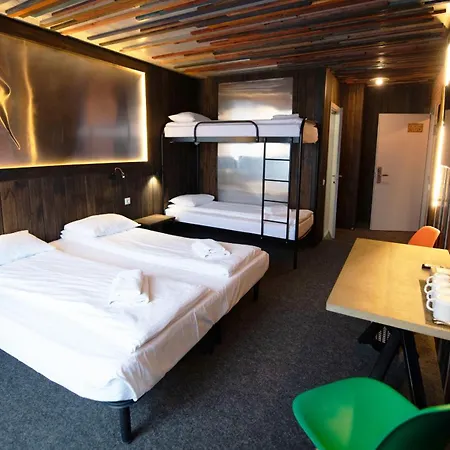 Loft & Hotel